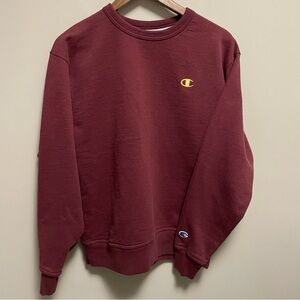 Champion Men's Burgundy Crewneck Sweater Size Medium